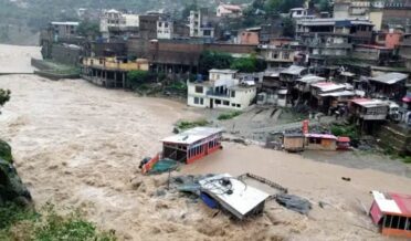 پاکستان سیلاب 2025، خیبرپختونخوا بارش، بونیر کلاؤڈ برسٹ، گلگت بلتستان بارش، آزاد کشمیر سیلاب، NDMA الرٹ، رتی گلی جھیل ریسکیو، بونیر ایمرجنسی