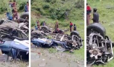 #NeelumValley #AzadKashmir #AccidentNews #PakistanTourism #RoadAccident #Rescue1122 #BreakingNews #NeelumAccident